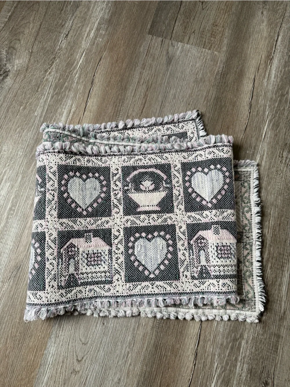 Vtg Country Hearts & Houses Woven Table Runner Fringed Tapestry Cottage Core